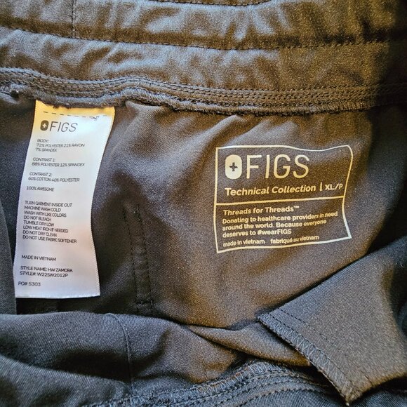 Figs Black Zamora™ High Waisted - Petite Jogger Scrub Pants XL - Black - petite - Picture 3 of 13